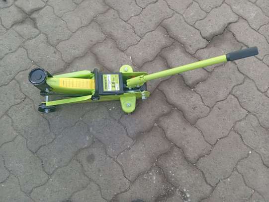 Prescott floor jack 2 ton image 3