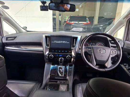 Toyota Vellfire Black Exacutive 2018 image 6