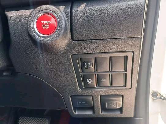 Toyota fortuner 2018model image 10