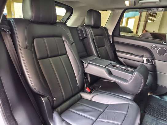 RANGE ROVER SPORT 2019 3000CC DIESEL 134,000 KMS image 12