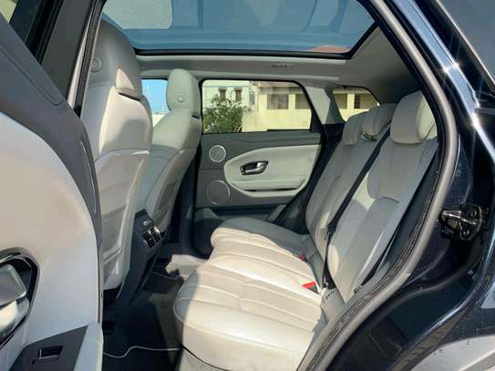 RANGE ROVER EVOQUE 2017MODEL MOONROOF image 3