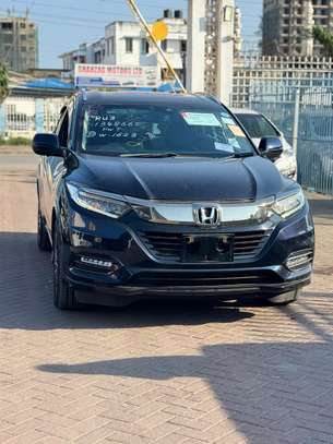 Honda vezel HR-V Black SUV Fuel Efficient Reliable image 2