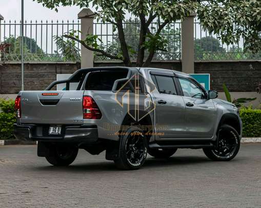 2020 Toyota Hilux image 2