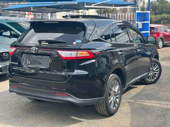 2019 Toyota harrier premium image 12