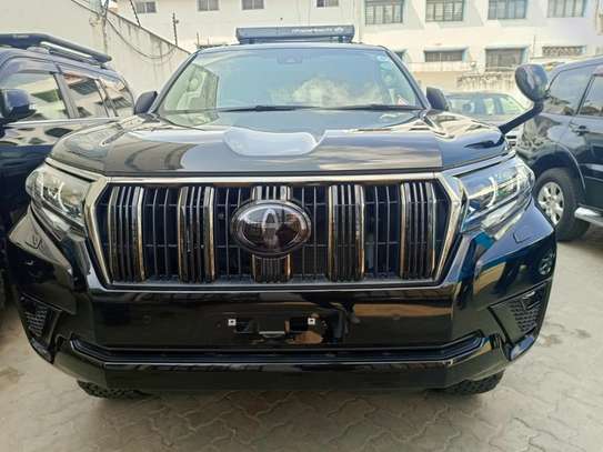 Toyota land cruiser prodo tx  2019 model image 5