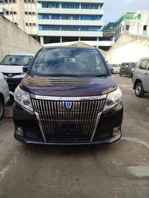 Toyota Esquire Noah hybrid 2018 2wd image 2