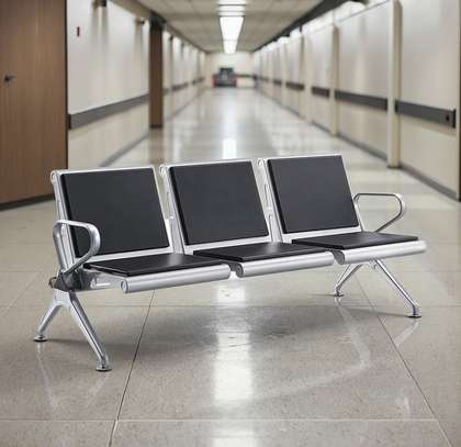Hard Pad 3-Link Leather Waiting Bench image 15