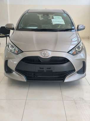 TOYOTA YARIS image 8