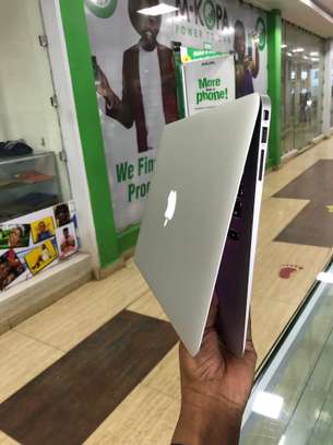 MacBook Air 13 Core i7 @ 32,999 image 6