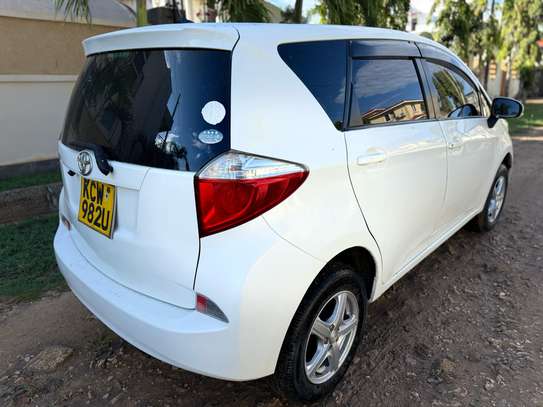 Toyota Ractis 2012 image 7