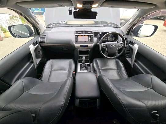TOYOTA LANDCRUISER PRADO TX.L 2019MODEL SUNROOF DIESEL image 6