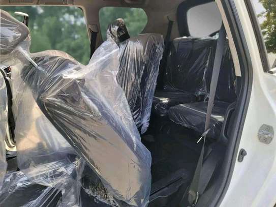 Toyota land cruiser prado image 11