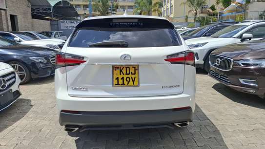 2015 LEXUS NX200T image 4