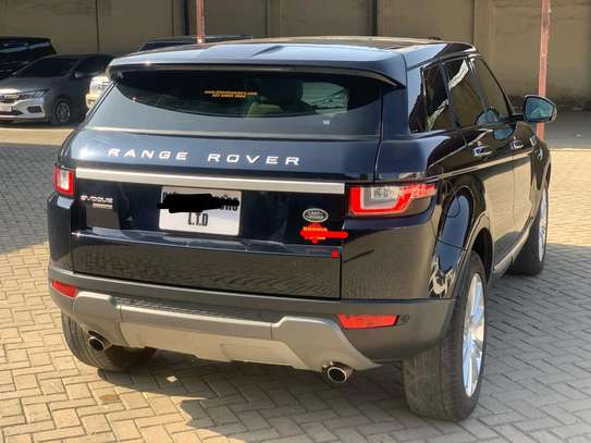 RANGE ROVER EVOQUE 2017MODEL MOONROOF image 2