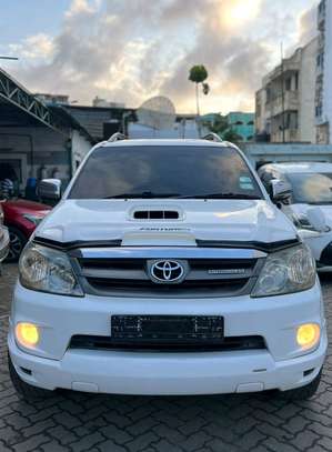 TOYOTA FORTUNER 2008MODEL DIESEL image 2