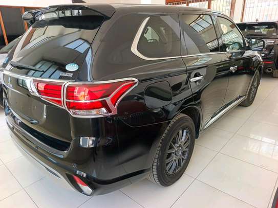 Mitsubishi RVR hybrid image 20