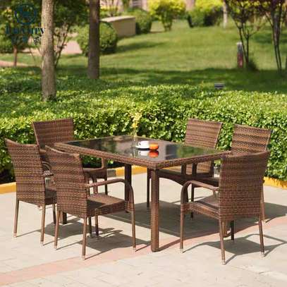 Outdoor Furniture: 6 Seater Modern Outdoor Set In Suneka image 10