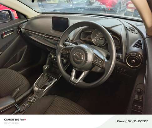 Mazda Demio XDL diesel image 8