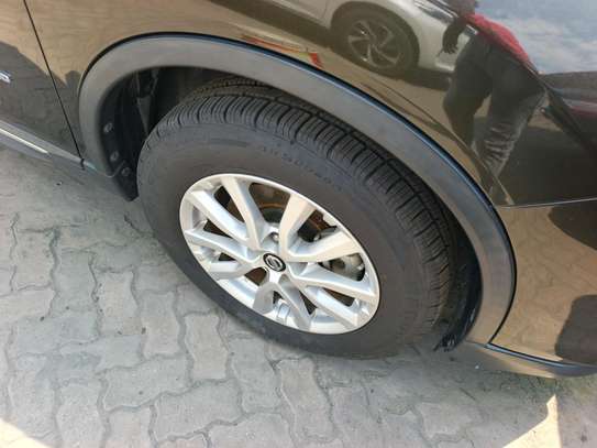 Nissan X-Trail hybrid image 2