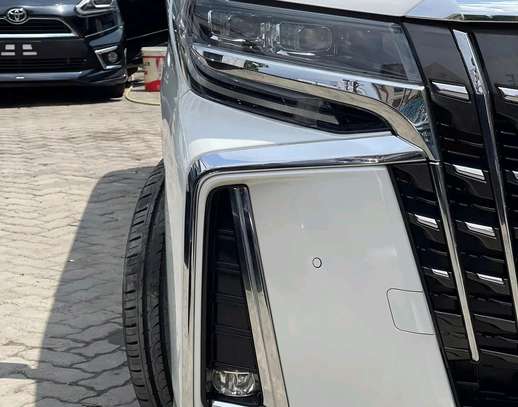 Toyota Alphard Sunroof white Premium grade 2017 image 7