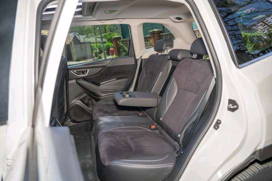 Subaru forester 2021 image 2