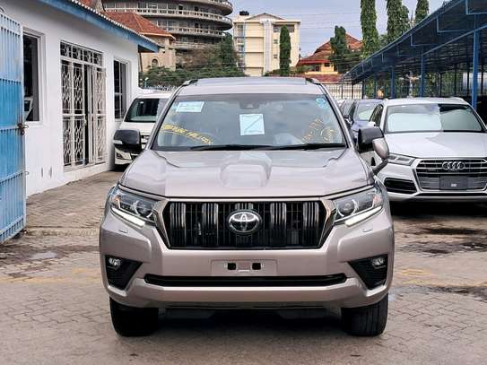 Toyota. Land Cruiser Prado grey image 2