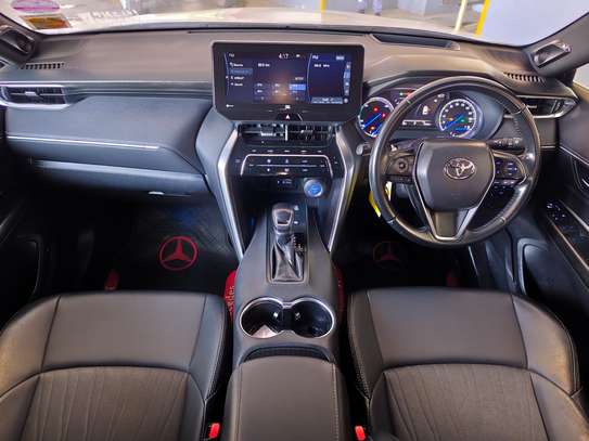 TOYOTA HARRIER 2019 2500CC PETROL HYBRID Z 94,000 KMS image 10