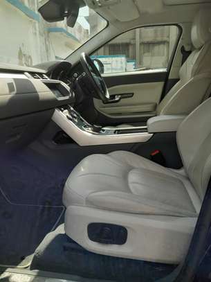 Land Rover  Evogue image 10