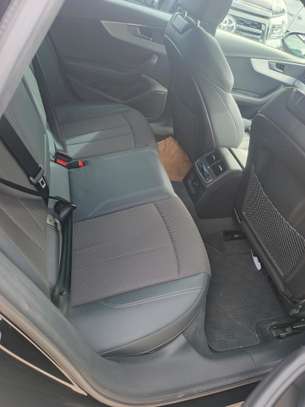 Audi A4 image 8