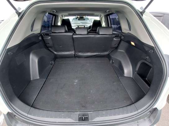 Toyota RAV4 SUV White Stylish Comfortable image 6