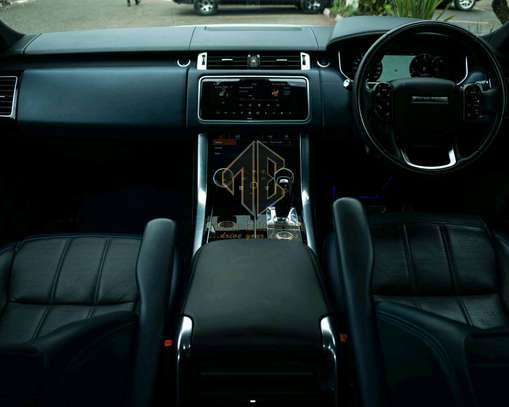 2019 Range Rover Sport HSE diesel image 3