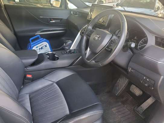 Toyota harrier image 4