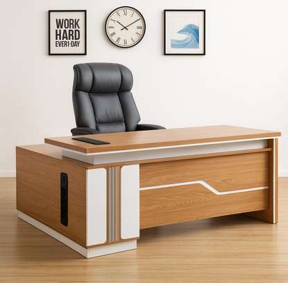 1.8Metaers L-Shaped Office Desk image 4