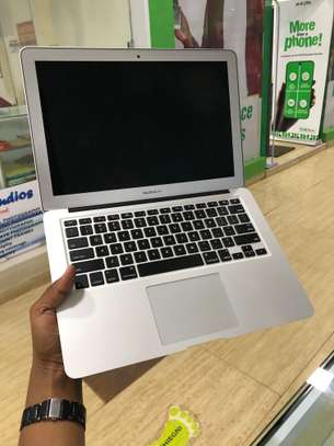 MacBook Air 13 Core i7 @ 32,999 image 2