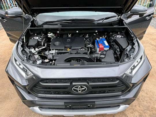 2021 Toyota RAV4 ADVENTURE image 9