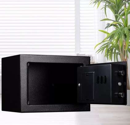 28kg Fireproof Office Safe with Secure Lock image 9