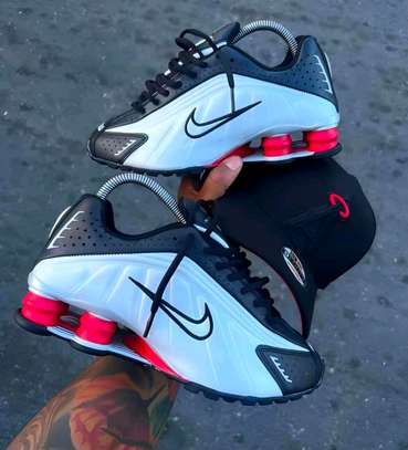 Men's Nike Shox image 11