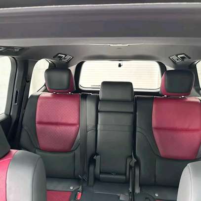 Toyota land cruiser LC300 GR Zx 2023 image 7