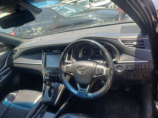 Toyota Harrier black image 5