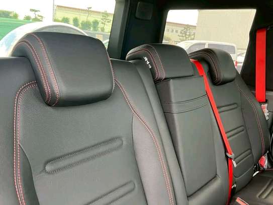 Mercedes Benz G400d image 27