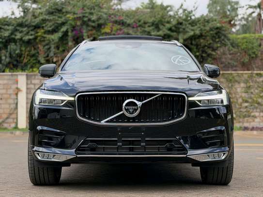 2019 Volvo XC60 T6 R-Design image 2