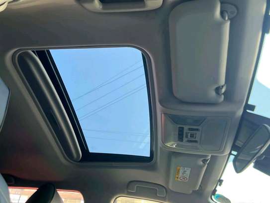 Toyota Rav4 hybrid image 10