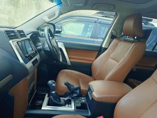 Toyota land cruiser prodo tx  2019 model image 15