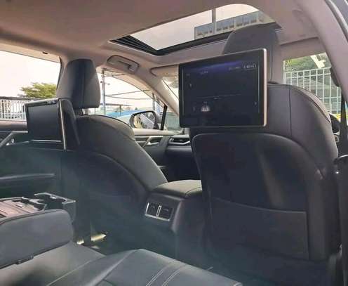 Lexus RX 2018 Black SUV Luxury Performance image 7