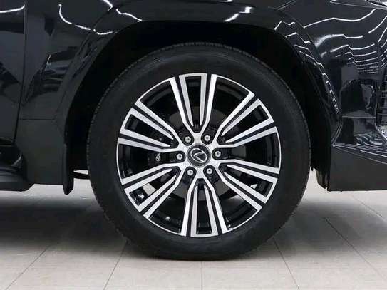 Lexus LX600 black 2023 New Imports image 7