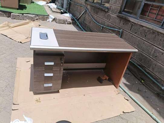 1.4m Executive office desk image 2