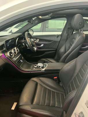 MERCEDES BENZ C200 image 3