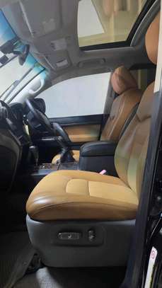 LANDCRUISER ZX V8 DIESEL 2010 FACE LIFT 2018MODEL image 8