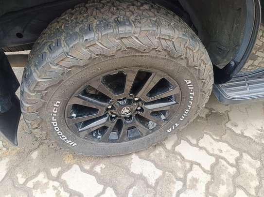 Toyota land Cruiser Prado TX-L Diesel 2018 Black image 2