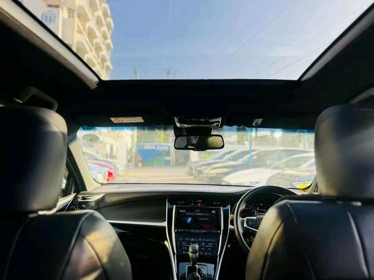TOYOTA HARRIER SUNROOF 2019MODEL TURBO CHARGED image 2